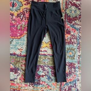 Vuori Women's Daily Leggings in Ink - Sz L
